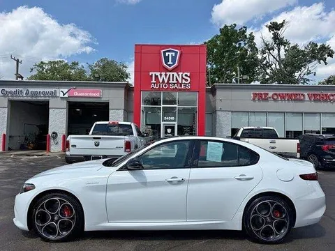 2022 Alfa Romeo Giulia Veloce AWD