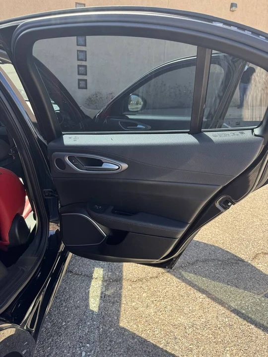 2022 Alfa Romeo Giulia - Image 18 of 22