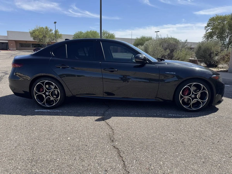 2022 Alfa Romeo Giulia - Image 3 of 22