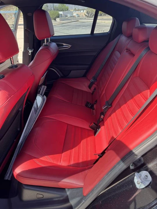 2022 Alfa Romeo Giulia - Image 16 of 22