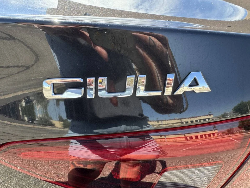 2022 Alfa Romeo Giulia - Image 6 of 22