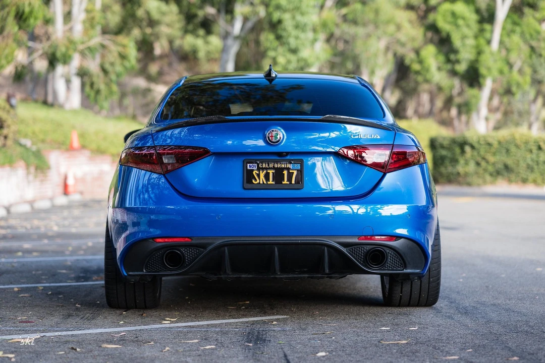 2022 Alfa Romeo Giulia - Image 6 of 24