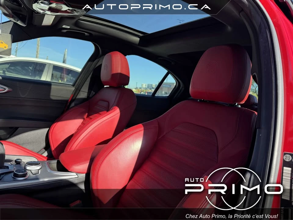 2022 Alfa Romeo Giulia - Image 14 of 20