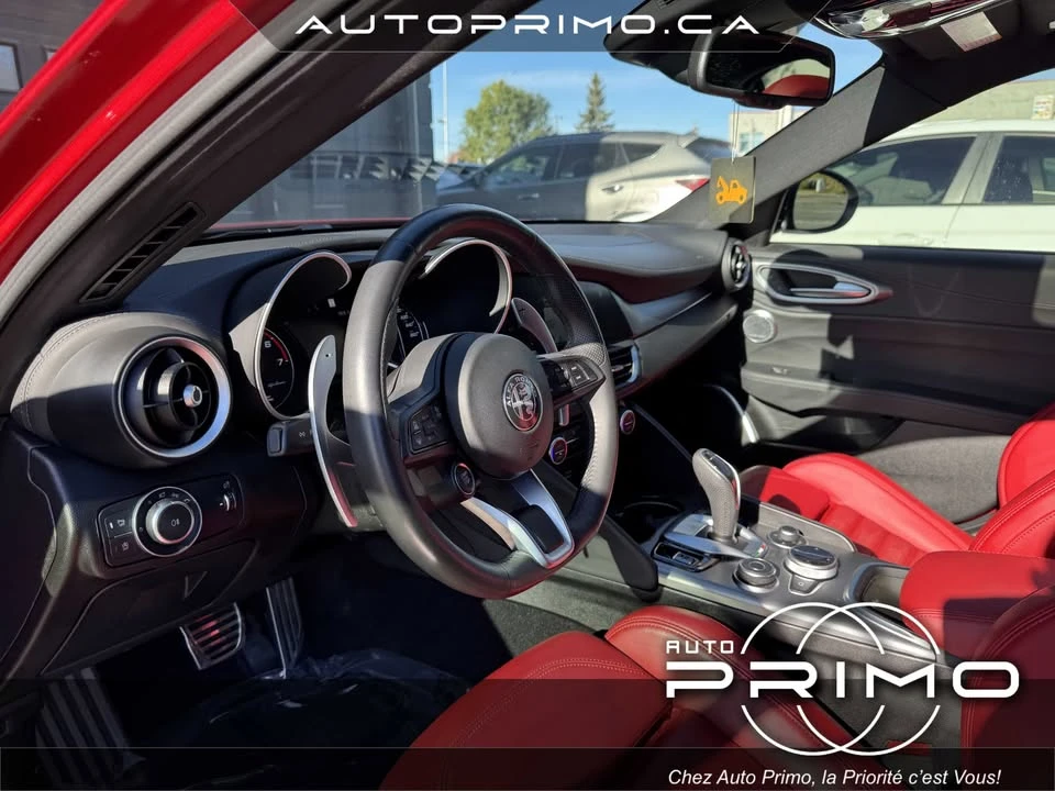 2022 Alfa Romeo Giulia - Image 12 of 20