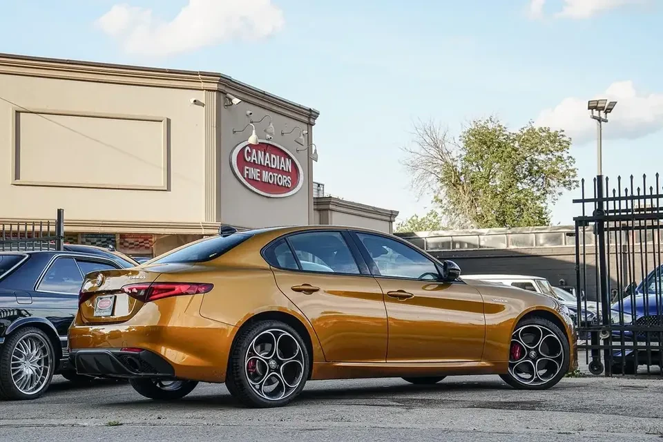 2022 Alfa Romeo Giulia - Image 6 of 20