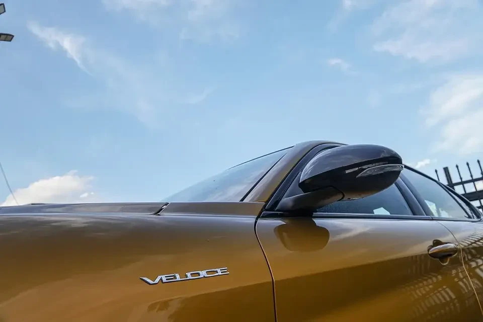 2022 Alfa Romeo Giulia - Image 5 of 20