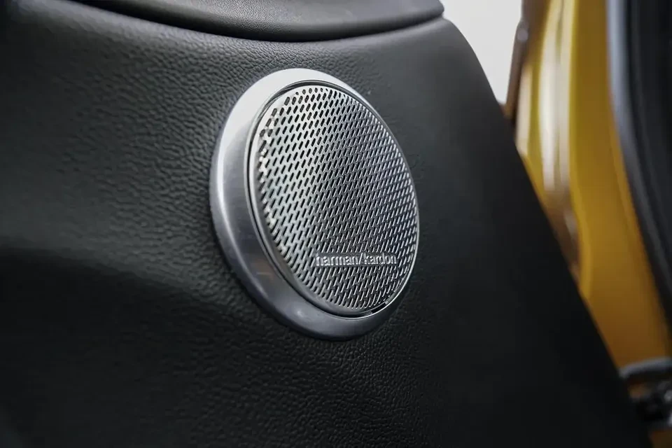 2022 Alfa Romeo Giulia - Image 11 of 20