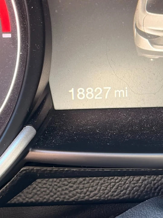 2022 Alfa Romeo Giulia - Image 10 of 15
