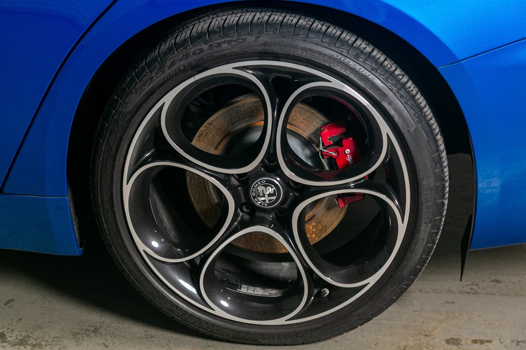 2022 Alfa Romeo Giulia - Image 21 of 21