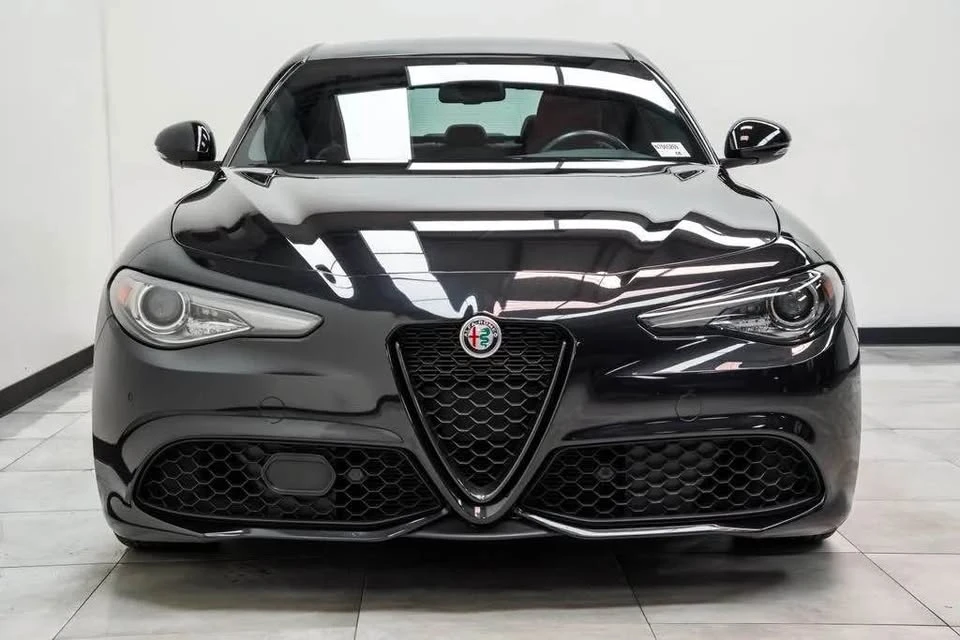 2022 Alfa Romeo Giulia - Image 3 of 17
