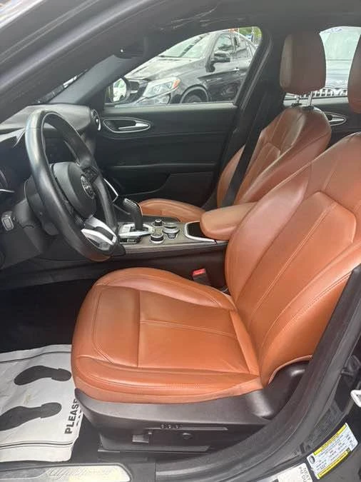 2022 Alfa Romeo Giulia - Image 13 of 13