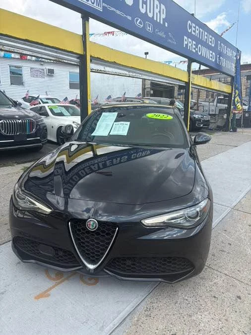2022 Alfa Romeo Giulia - Image 4 of 13