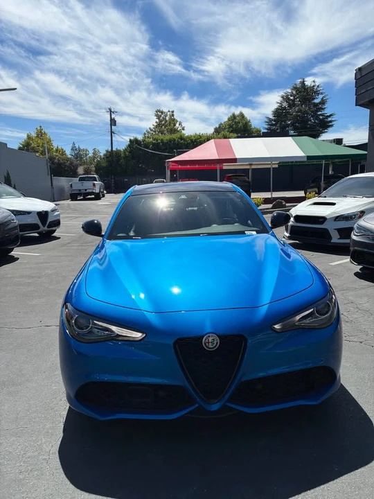 2022 Alfa Romeo Giulia - Image 3 of 17