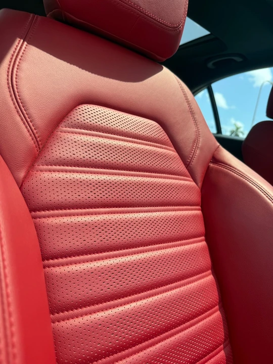 2022 Alfa Romeo Giulia - Image 14 of 26