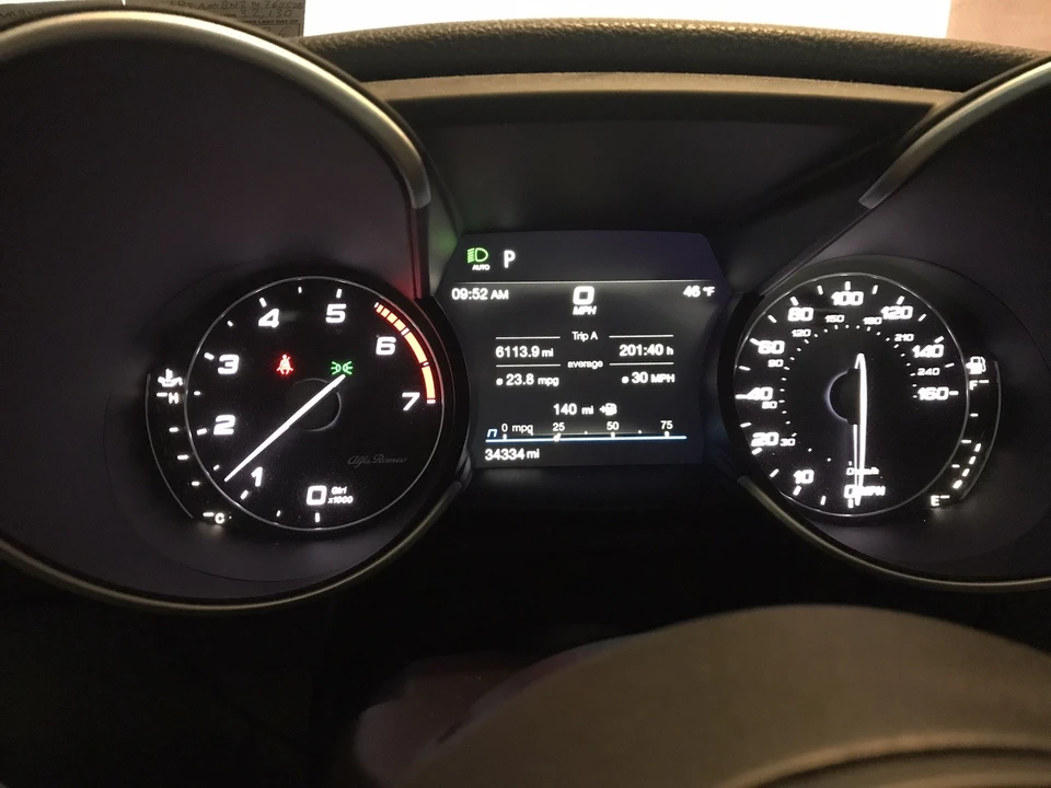 2022 Alfa Romeo Giulia - Image 12 of 20