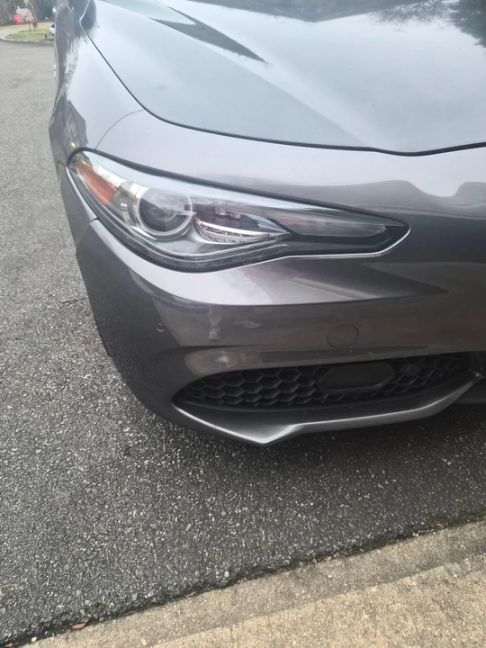 2022 Alfa Romeo Giulia - Image 21 of 31