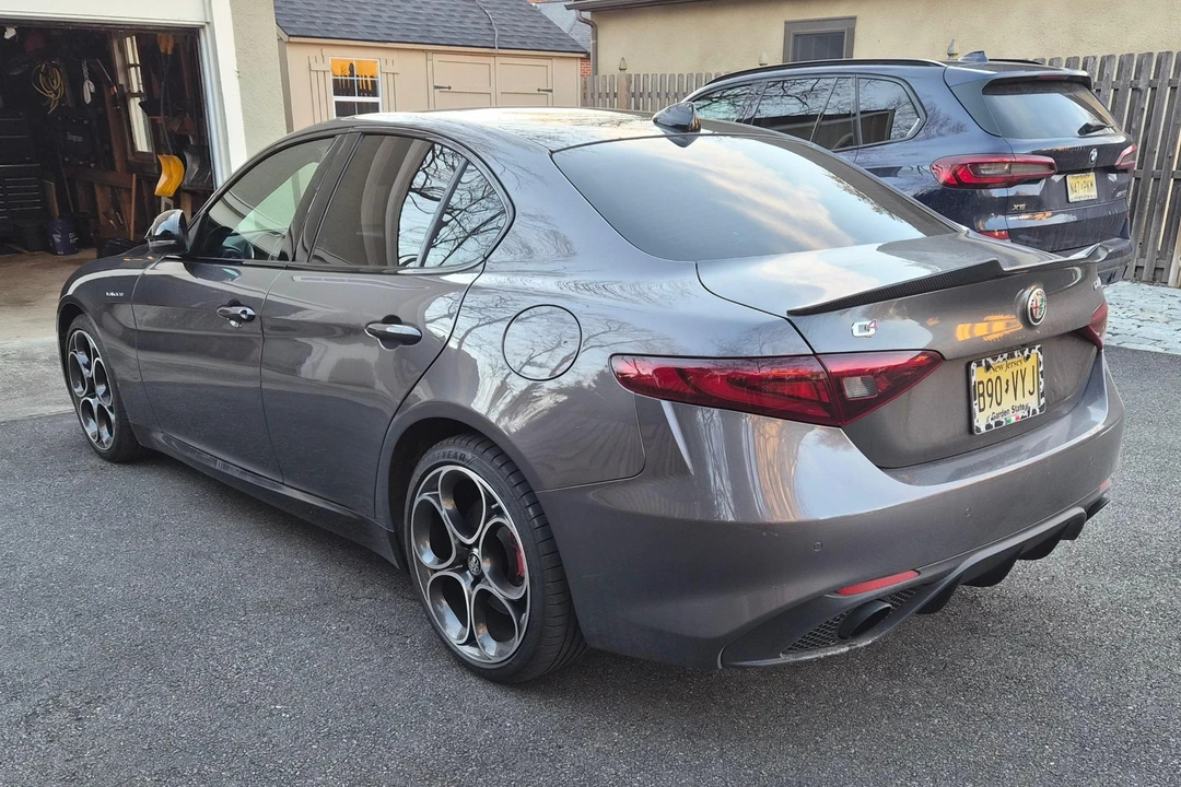 2022 Alfa Romeo Giulia - Image 4 of 31