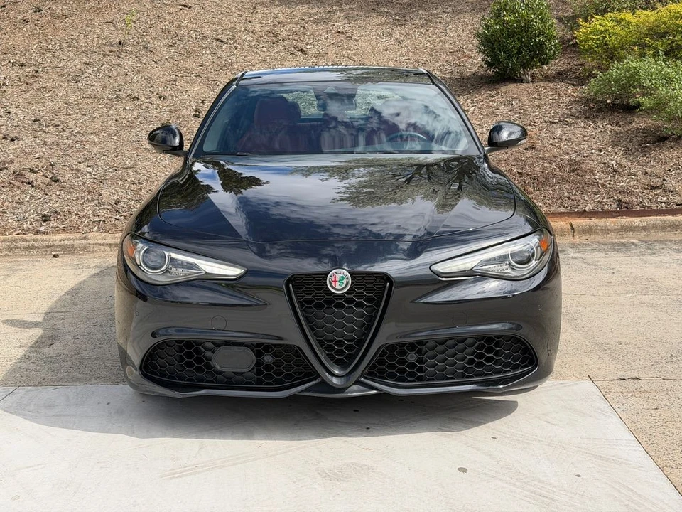 2022 Alfa Romeo Giulia - Image 9 of 21