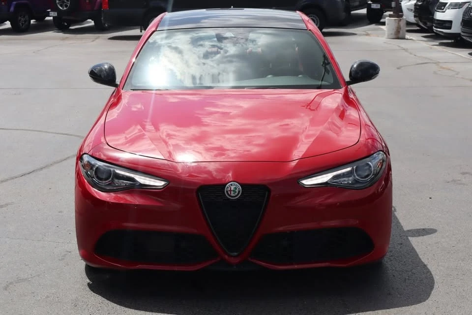 2022 Alfa Romeo Giulia - Image 2 of 16