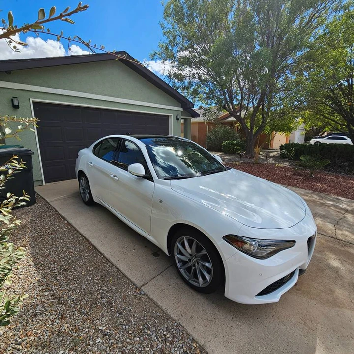 2022 Alfa Romeo Giulia - Image 6 of 8
