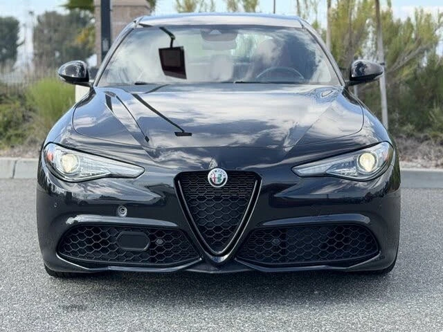 2022 Alfa Romeo Giulia - Image 4 of 16
