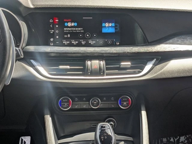 2022 Alfa Romeo Stelvio - Image 13 of 18