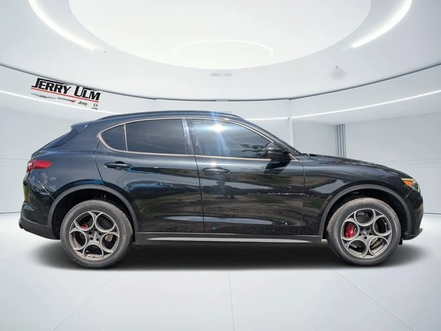 2022 Alfa Romeo Stelvio - Image 5 of 18