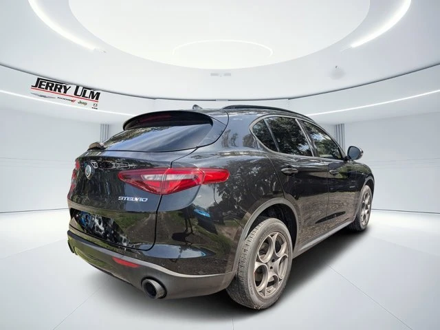 2022 Alfa Romeo Stelvio - Image 4 of 18