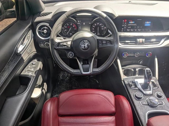 2022 Alfa Romeo Stelvio - Image 9 of 18