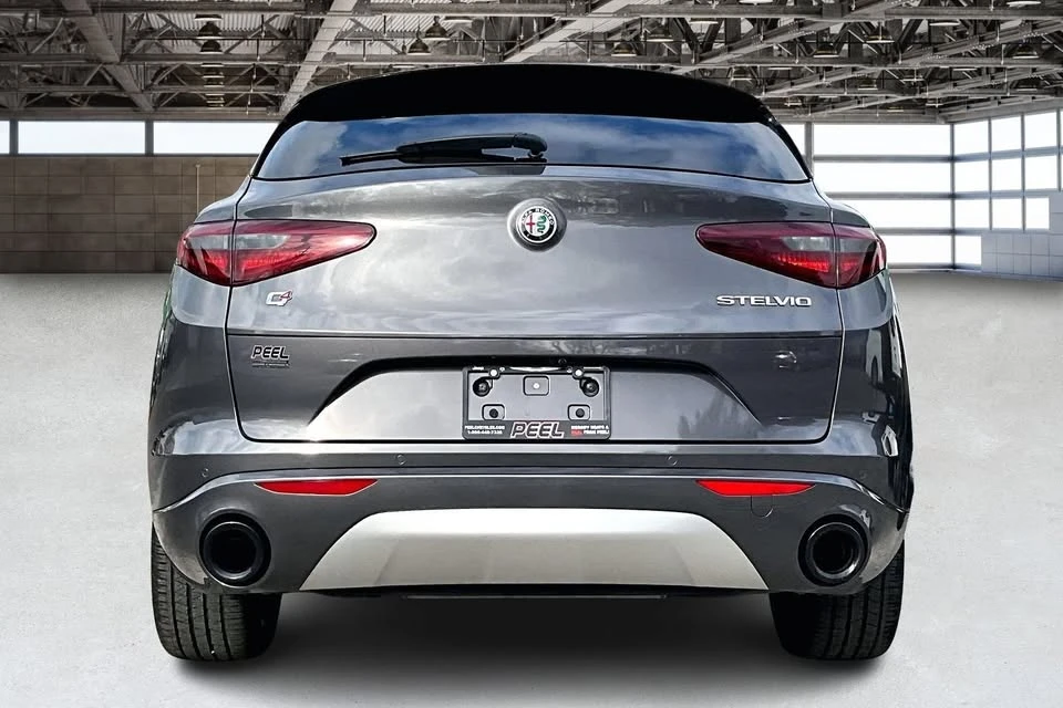 2022 Alfa Romeo Stelvio - Image 5 of 19