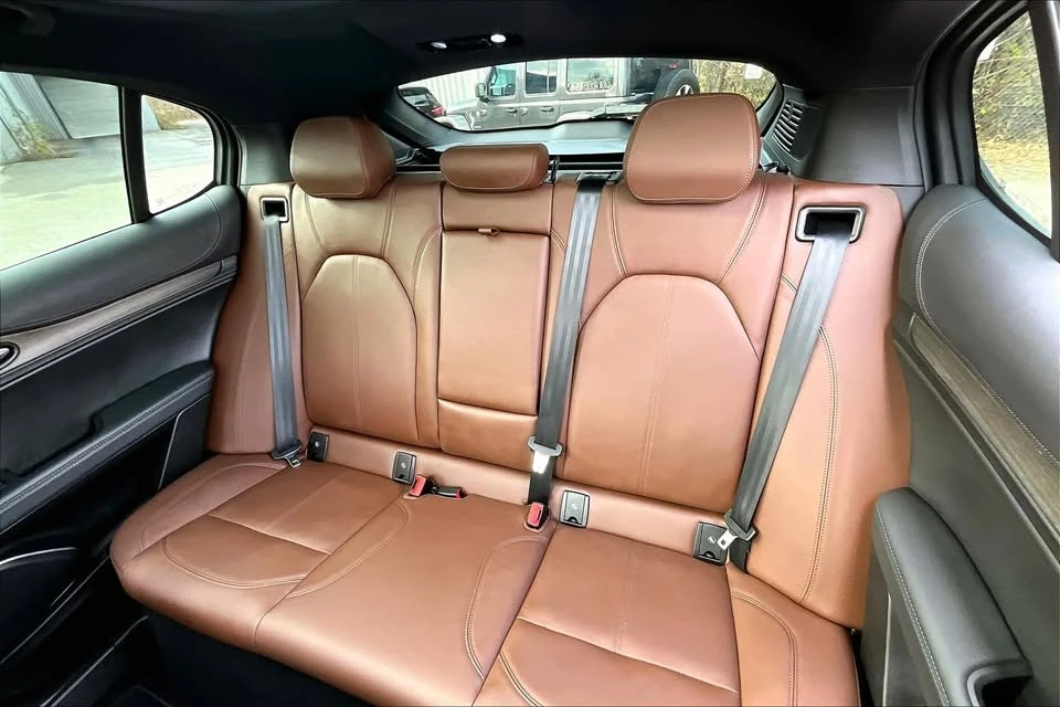 2022 Alfa Romeo Stelvio - Image 17 of 19