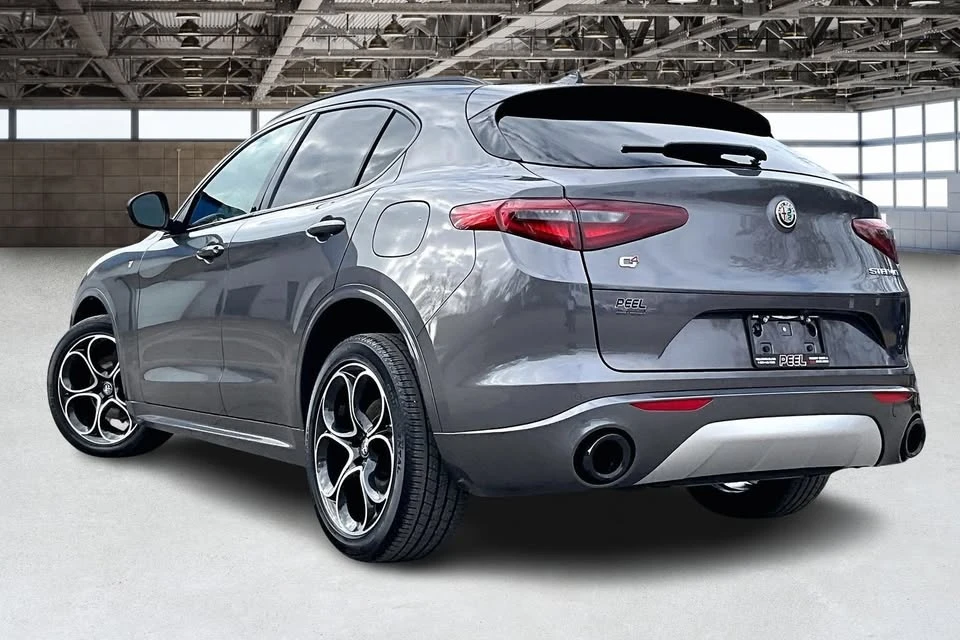 2022 Alfa Romeo Stelvio - Image 6 of 19