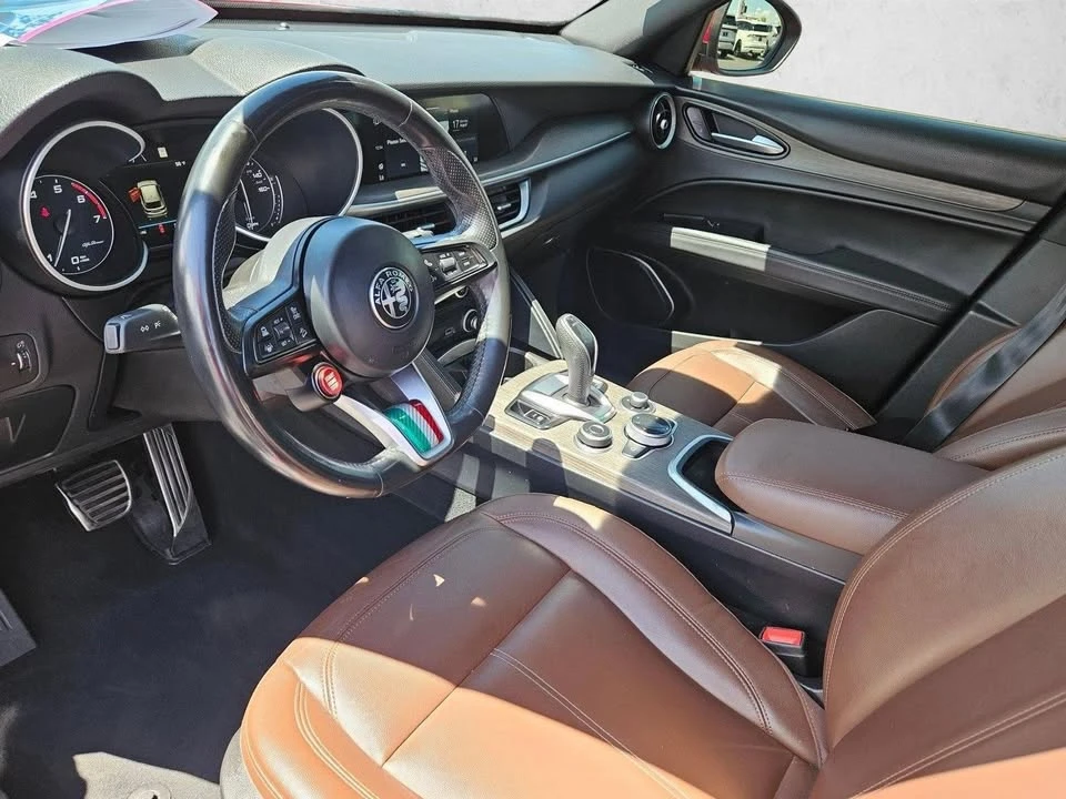 2022 Alfa Romeo Stelvio - Image 10 of 20