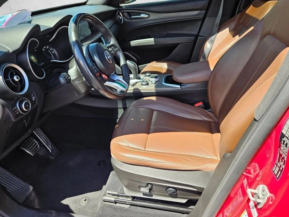 2022 Alfa Romeo Stelvio - Image 15 of 20