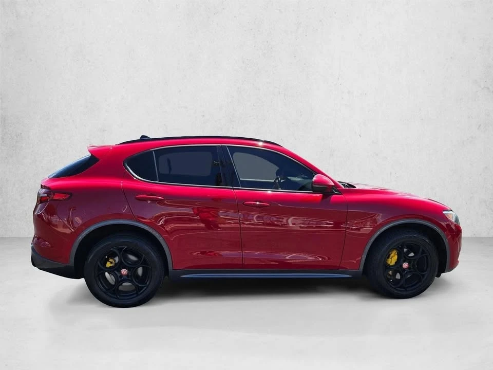 2022 Alfa Romeo Stelvio - Image 4 of 20