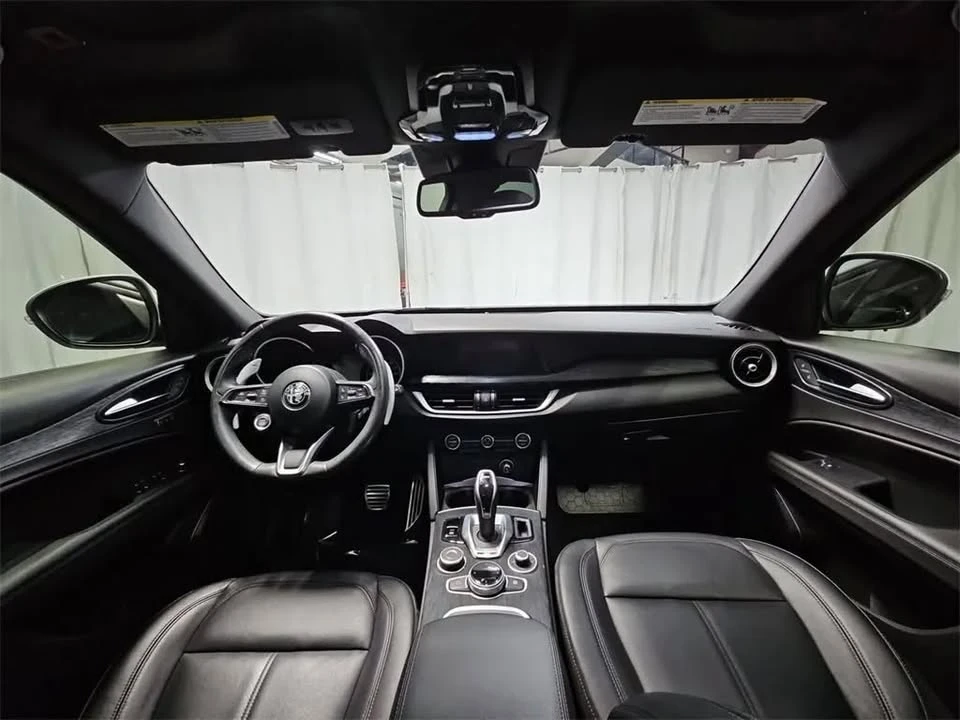 2022 Alfa Romeo Stelvio - Image 9 of 20