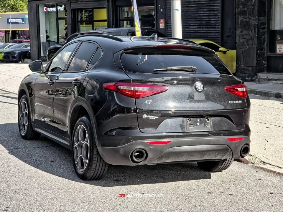 2022 Alfa Romeo Stelvio - Image 4 of 20