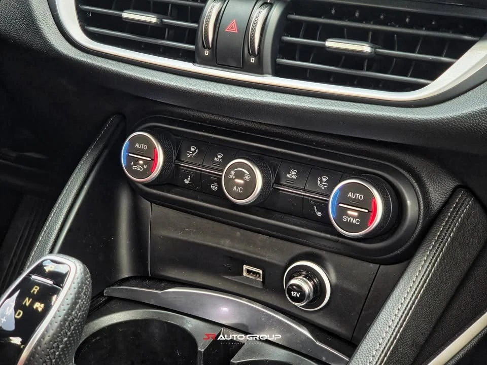 2022 Alfa Romeo Stelvio - Image 13 of 20