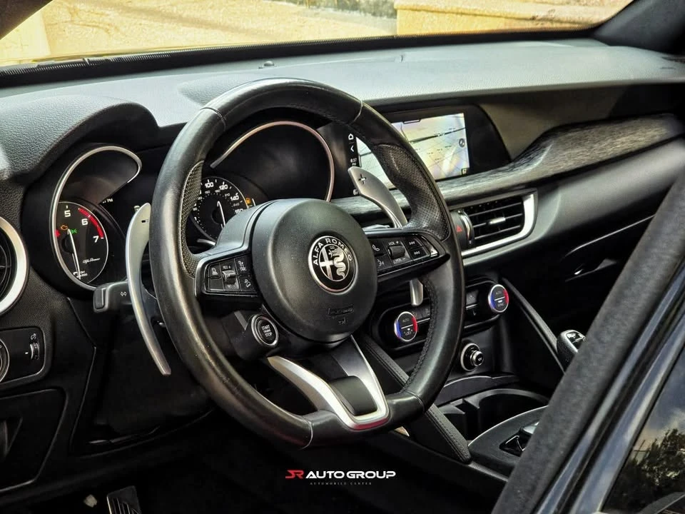 2022 Alfa Romeo Stelvio - Image 9 of 20