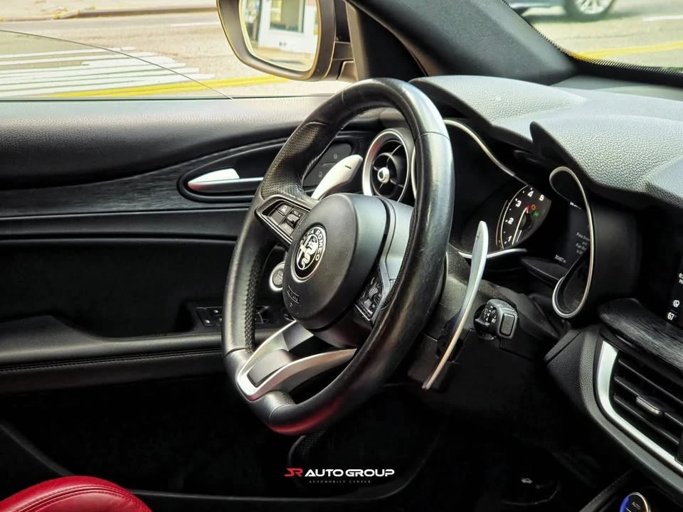 2022 Alfa Romeo Stelvio - Image 7 of 20