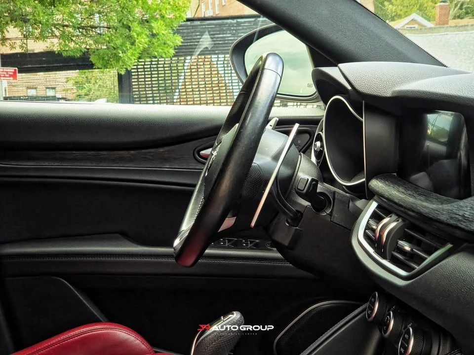 2022 Alfa Romeo Stelvio - Image 11 of 20