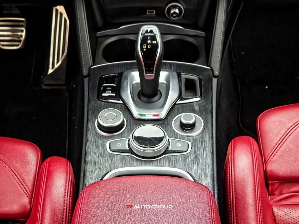 2022 Alfa Romeo Stelvio - Image 12 of 20