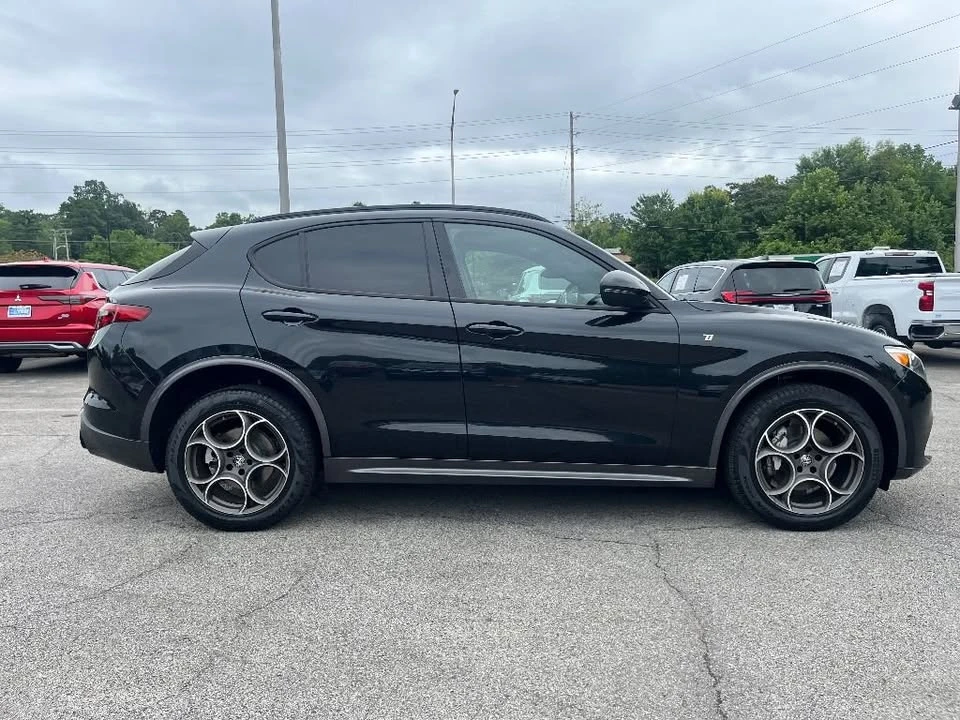 2022 Alfa Romeo Stelvio - Image 6 of 16