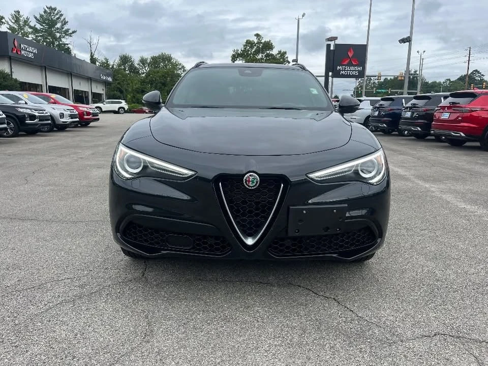 2022 Alfa Romeo Stelvio - Image 2 of 16