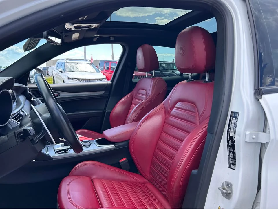 2022 Alfa Romeo Stelvio - Image 6 of 7