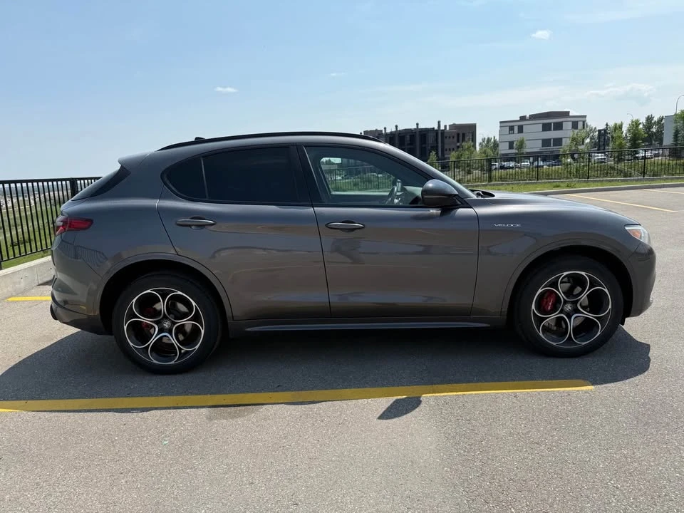 2022 Alfa Romeo Stelvio - Image 4 of 12