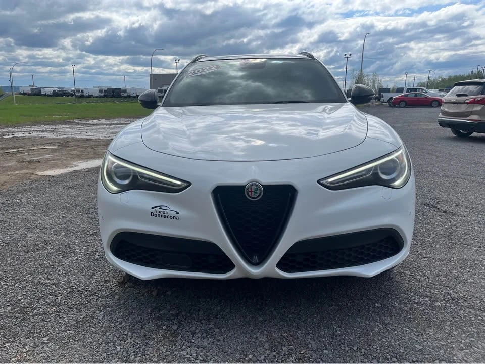 2022 Alfa Romeo Stelvio - Image 2 of 20