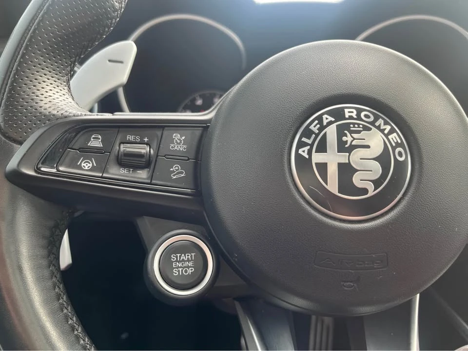 2022 Alfa Romeo Stelvio - Image 11 of 20