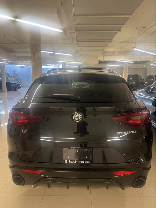 2022 Alfa Romeo Stelvio - Image 10 of 13