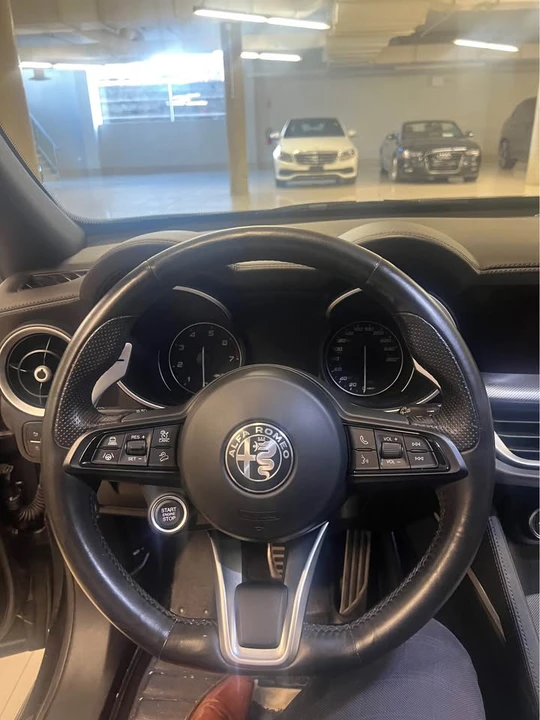 2022 Alfa Romeo Stelvio - Image 7 of 13